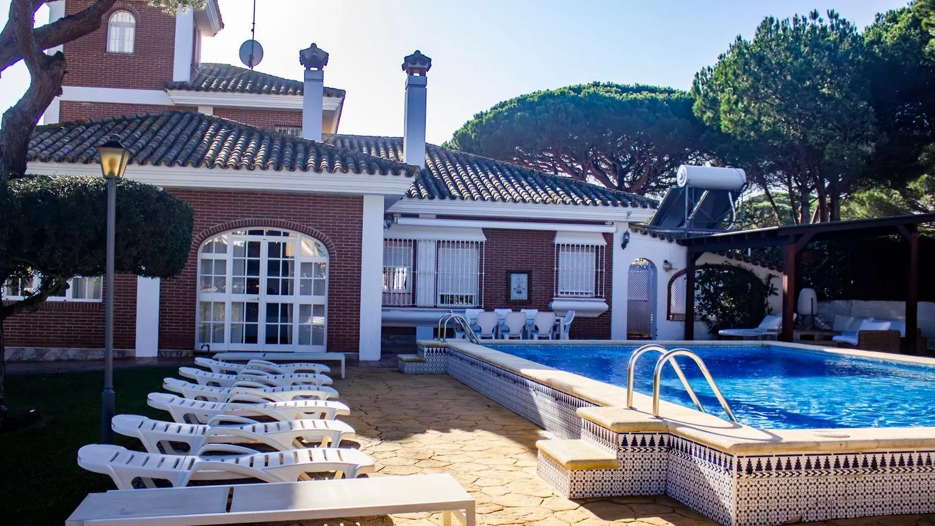 Luxury Style Villa Aurora Roche