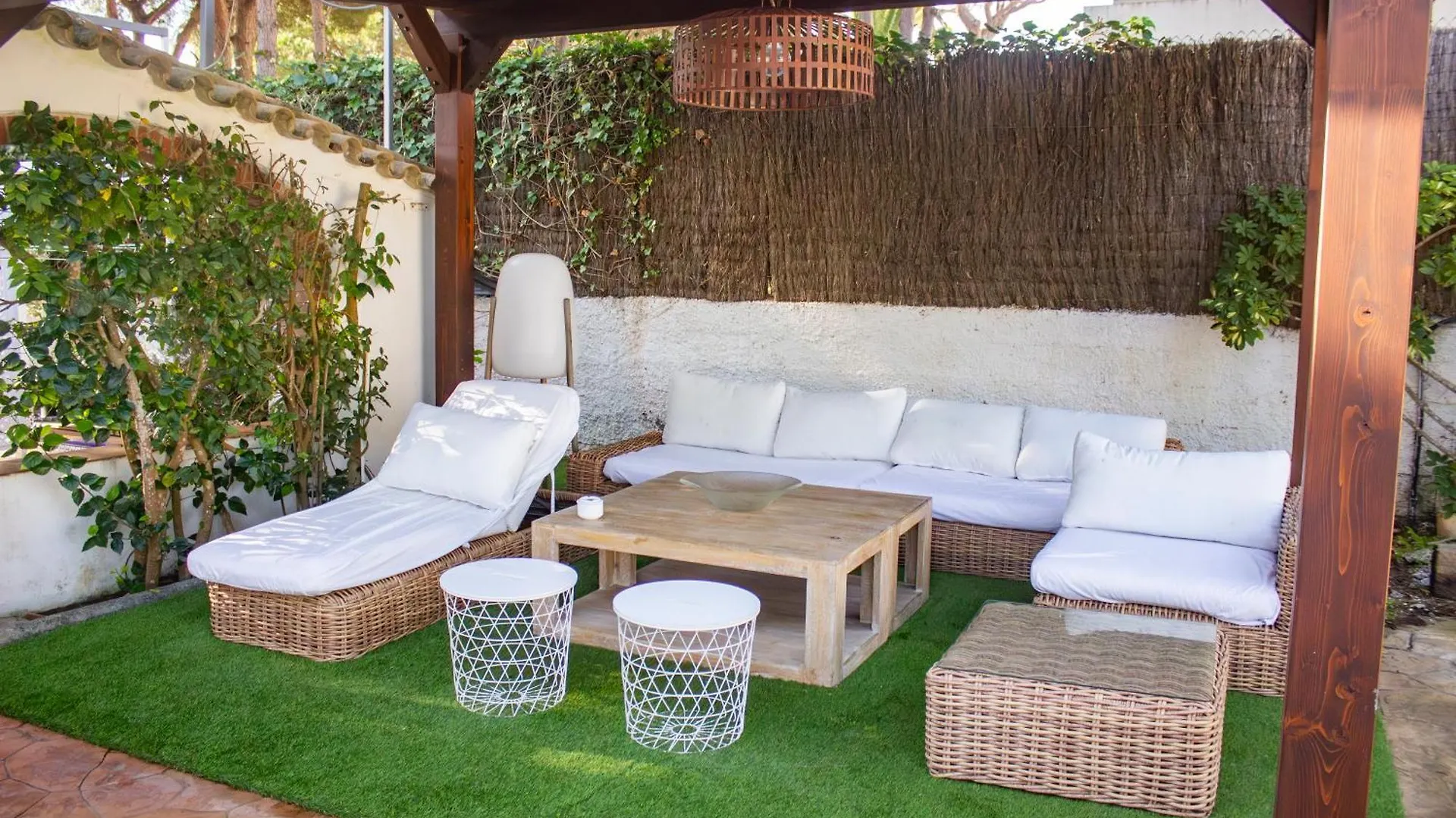 Luxury Style Villa Aurora Roche